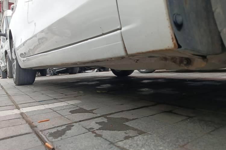 Used Buick GT 2018 18T Automatic Elite Model Right Side Sill