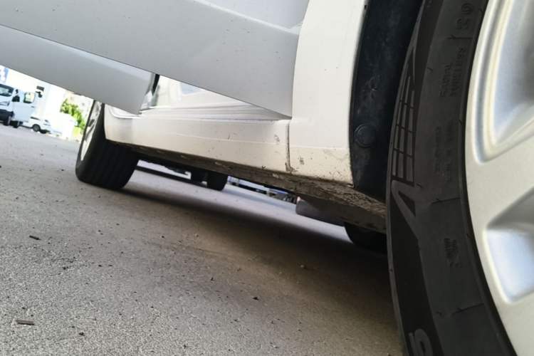 Used Buick GT 2018 15T Manual Elite Version China V Standard Right Side Sill