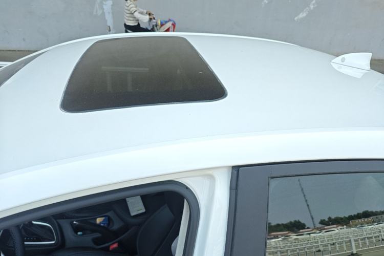 Used Buick GT 2018 18T Automatic Elite Model Roof