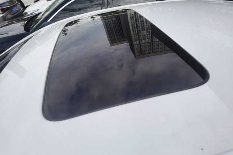 Used Buick GT 2018 18T Automatic Elite Model Roof