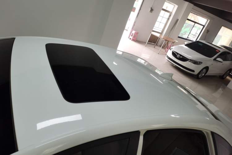 Used Buick GT 2018 15T Dual-Clutch Elite Model China V Standard Roof