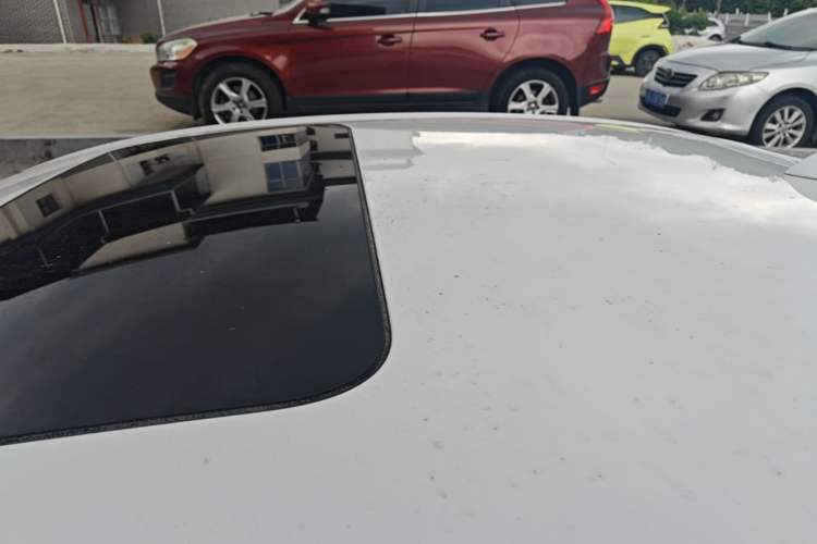 Used Buick GT 2018 18T Automatic Elite Model Roof