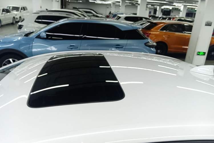 Used Buick GT 2018 18T Automatic Elite Model Roof