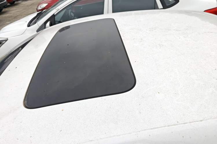 Used Buick GT 2018 18T Automatic Elite Model Roof