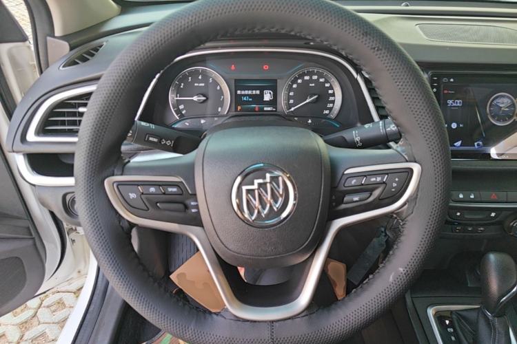Used Buick GT 2018 18T Automatic Elite Model Steering Wheel