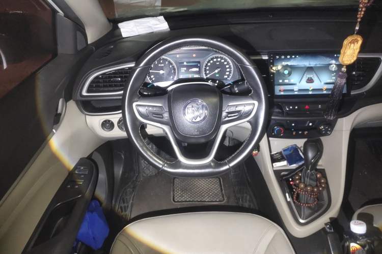 Used Buick GT 2018 15T Dual-Clutch Elite Model China V Standard Steering Wheel