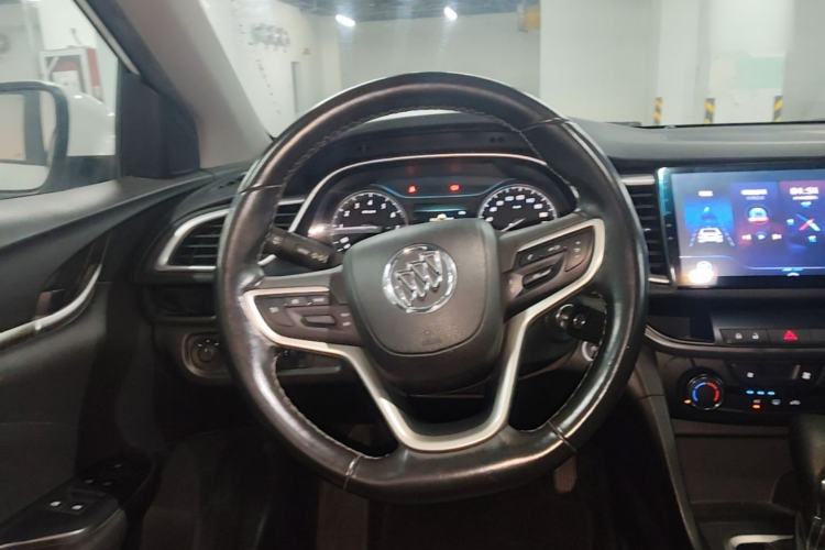 Used Buick GT 2018 18T Automatic Elite Model Steering Wheel