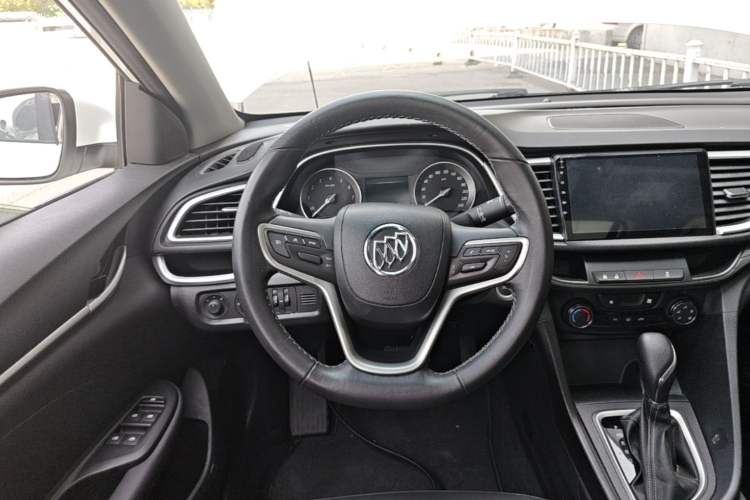 Used Buick GT 2018 18T Automatic Elite Model Steering Wheel