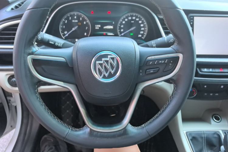 Used Buick GT 2018 15T Manual Elite Version China V Standard Steering Wheel
