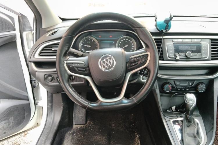 Used Buick GT 2018 18T Automatic Elite Model Steering Wheel