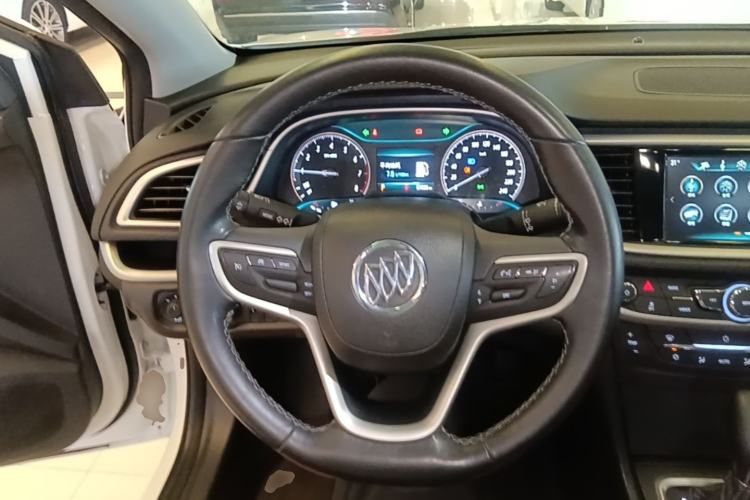 Used Buick GT 2018 18T Automatic Flagship Model Steering Wheel