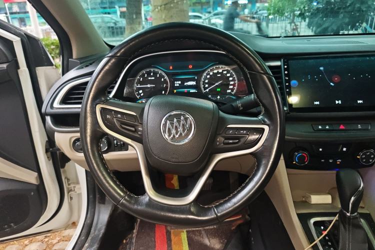 Used Buick GT 2018 15T Dual-Clutch Elite Model China V Standard Steering Wheel