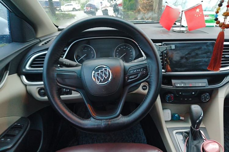 Used Buick GT 2018 15T Dual-Clutch Advanced Model China V Standard Steering Wheel