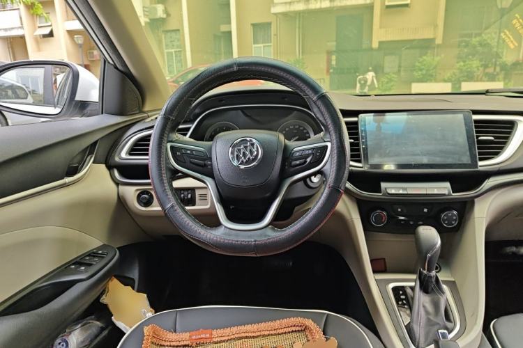Used Buick GT 2018 15T Dual-Clutch Elite Model China V Standard Steering Wheel