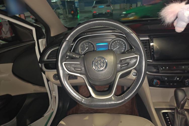 Used Buick GT 2018 15T Dual-Clutch Elite Model China V Standard Steering Wheel