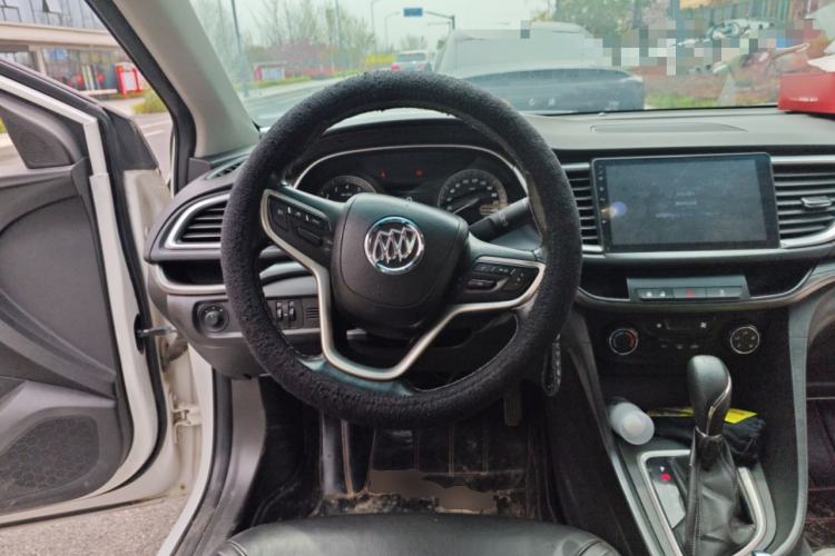 Used Buick GT 2018 18T Automatic Elite Model Steering Wheel