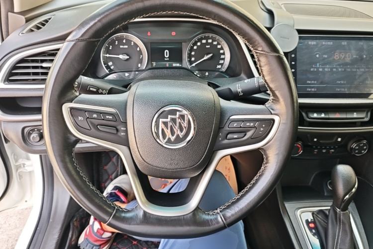 Used Buick GT 2018 18T Automatic Elite Model Steering Wheel