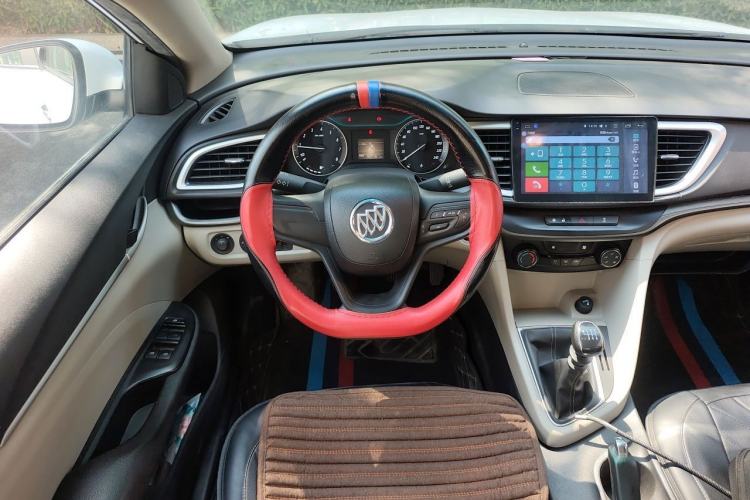 Used Buick GT 2018 15T Manual Entry-Level Version China V Standard Steering Wheel