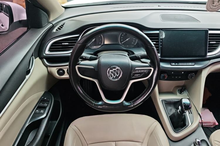 Used Buick GT 2018 15T Manual Elite Version China V Standard Steering Wheel