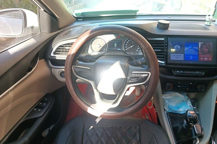 Used Buick GT 2018 15T Manual Elite Version China V Standard Steering Wheel