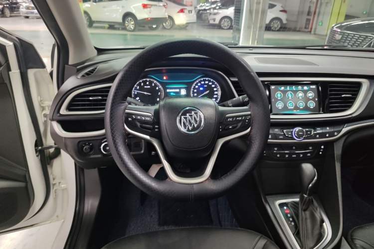 Used Buick GT 2018 18T Automatic Elite Model Steering Wheel