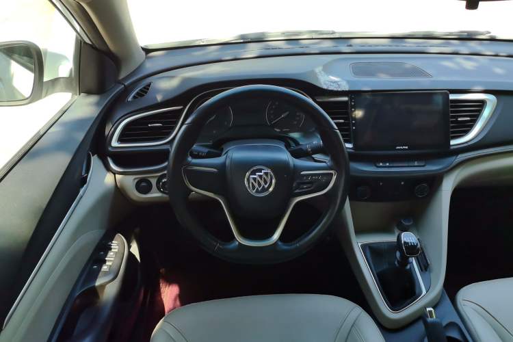Used Buick GT 2018 15T Manual Elite Version China V Standard Steering Wheel