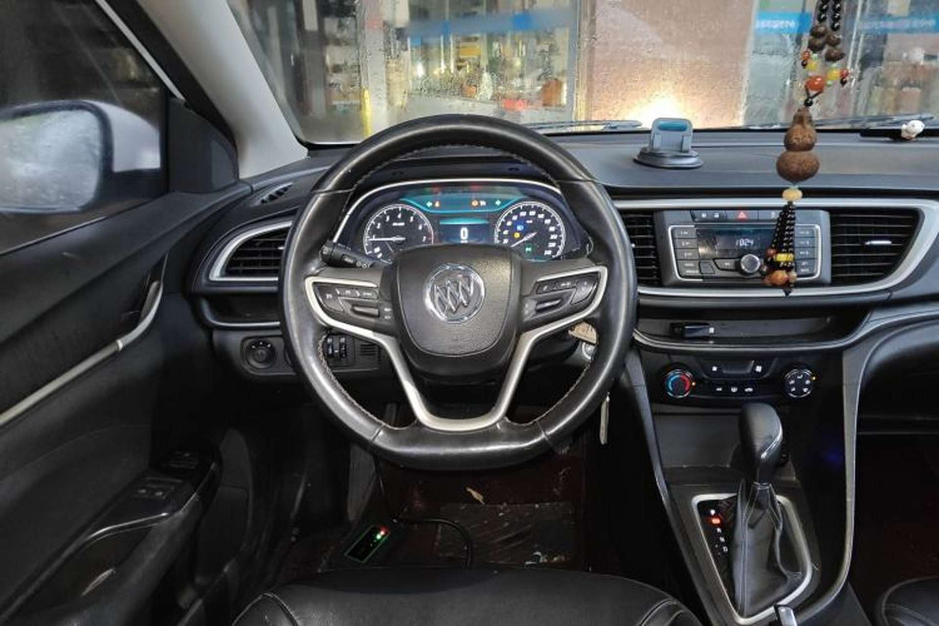 Used Buick GT 2018 18T Automatic Elite Model Steering Wheel