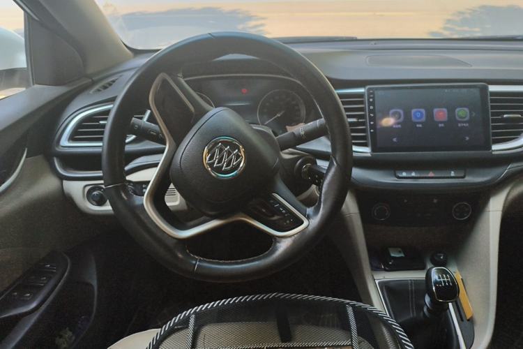 Used Buick GT 2018 15T Manual Elite Version China V Standard Steering Wheel