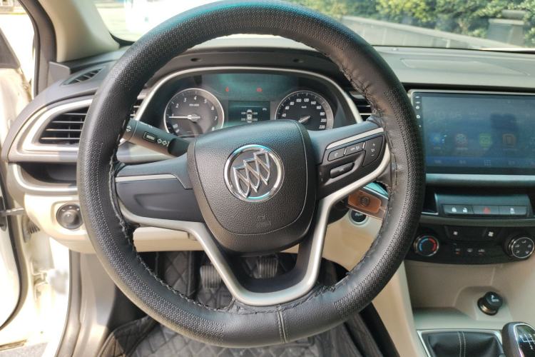 Used Buick GT 2018 15T Manual Elite Version China V Standard Steering Wheel