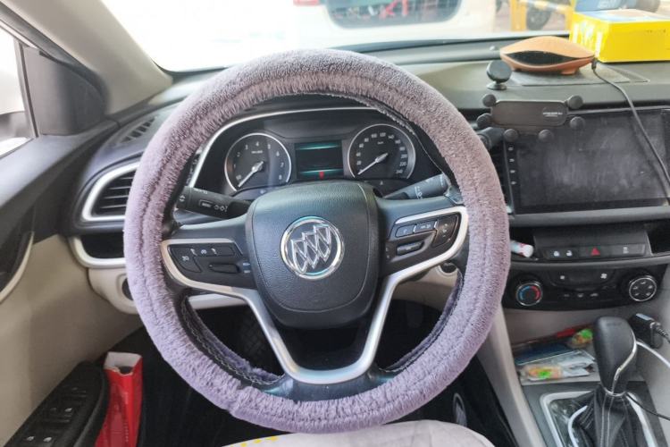 Used Buick GT 2018 15T Dual-Clutch Elite Model China V Standard Steering Wheel