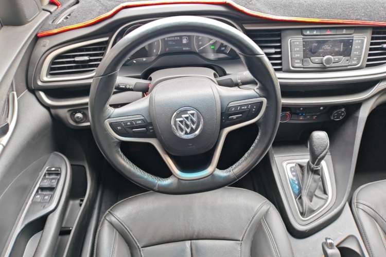 Used Buick GT 2018 18T Automatic Elite Model Steering Wheel