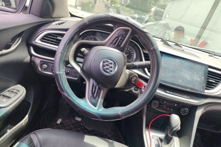 Used Buick GT 2018 18T Automatic Elite Model Steering Wheel