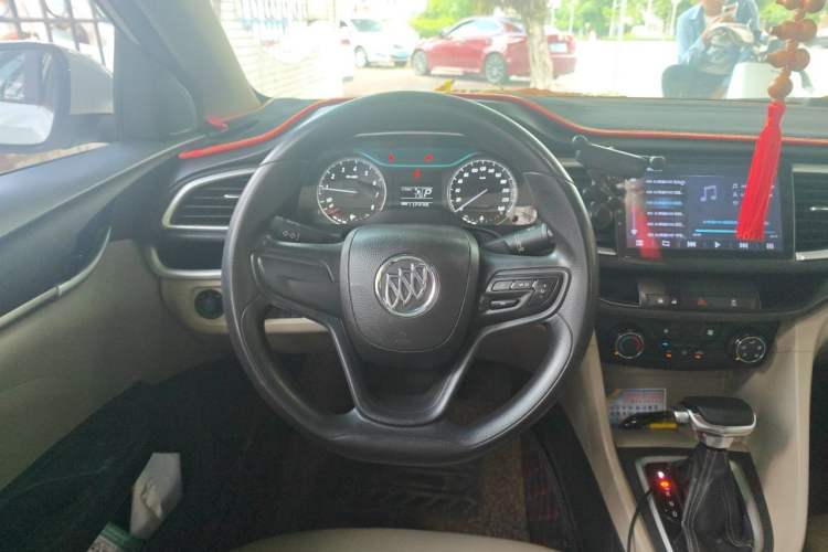 Used Buick GT 2018 15T Dual-Clutch Advanced Model China V Standard Steering Wheel