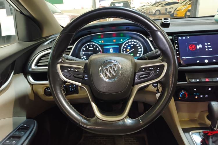Used Buick GT 2018 15T Dual-Clutch Elite Model China V Standard Steering Wheel
