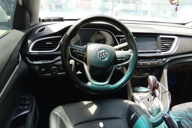 Used Buick GT 2018 18T Automatic Elite Model Steering Wheel