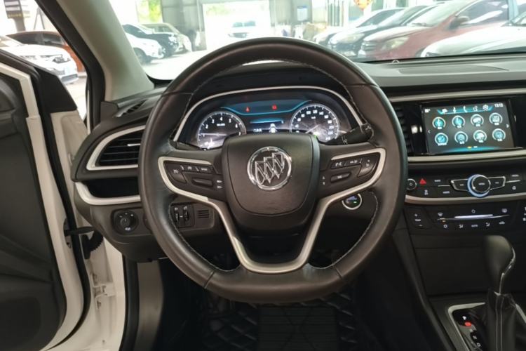Used Buick GT 2018 18T Automatic Flagship Model Steering Wheel