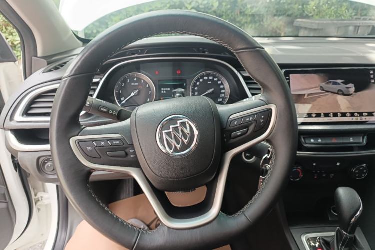 Used Buick GT 2018 18T Automatic Elite Model Steering Wheel