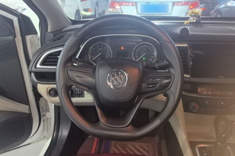 Used Buick GT 2018 15T Dual-Clutch Advanced Model China V Standard Steering Wheel