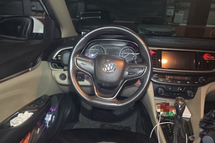 Used Buick GT 2018 15T Dual-Clutch Advanced Model China V Standard Steering Wheel