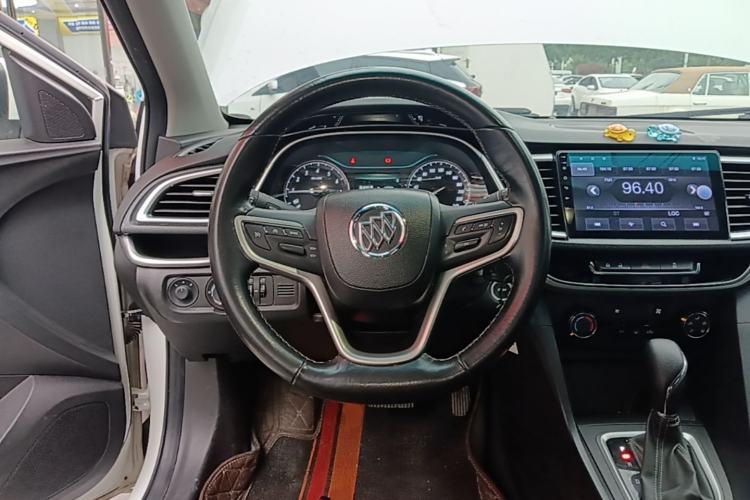 Used Buick GT 2018 18T Automatic Elite Model Steering Wheel