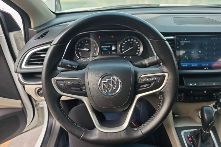 Used Buick GT 2018 15T Dual-Clutch Elite Model China V Standard Steering Wheel