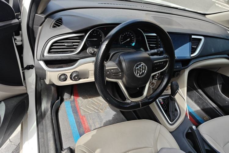 Used Buick GT 2018 15T Dual-Clutch Elite Model China V Standard Steering Wheel