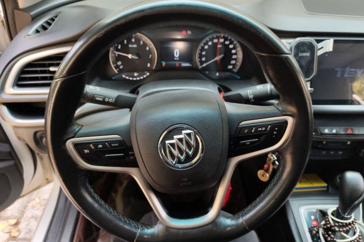Used Buick GT 2018 18T Automatic Elite Model Steering Wheel