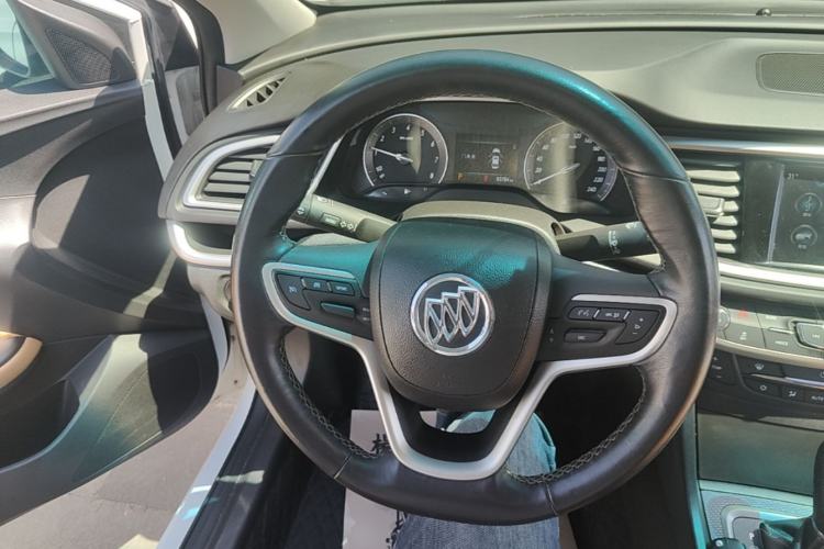 Used Buick GT 2018 18T Automatic Flagship Model Steering Wheel