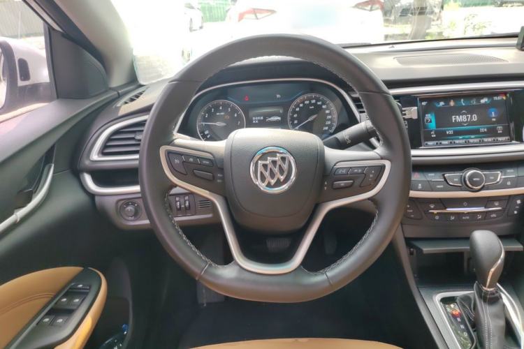 Used Buick GT 2018 18T Automatic Flagship Model Steering Wheel