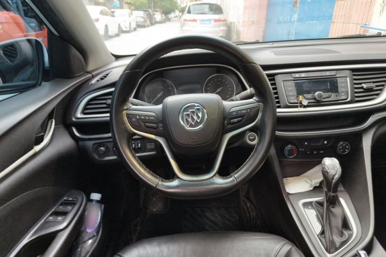 Used Buick GT 2018 18T Automatic Elite Model Steering Wheel