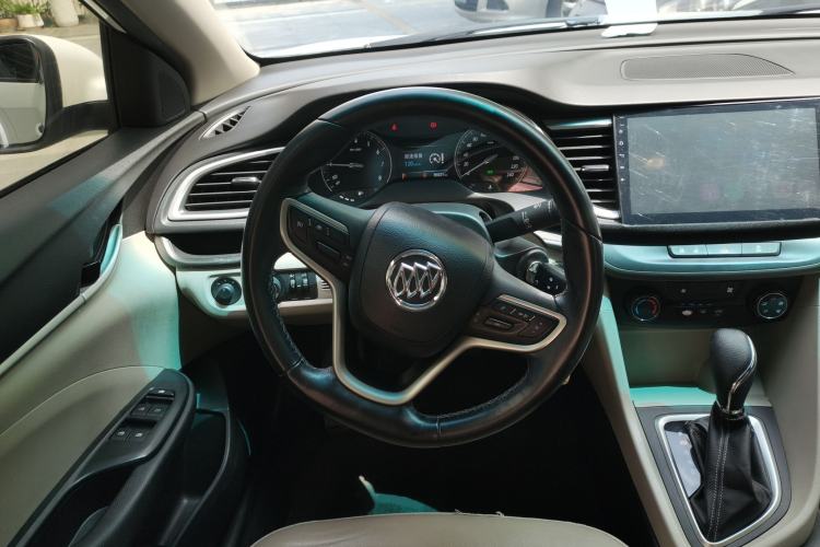 Used Buick GT 2018 15T Dual-Clutch Elite Model China V Standard Steering Wheel
