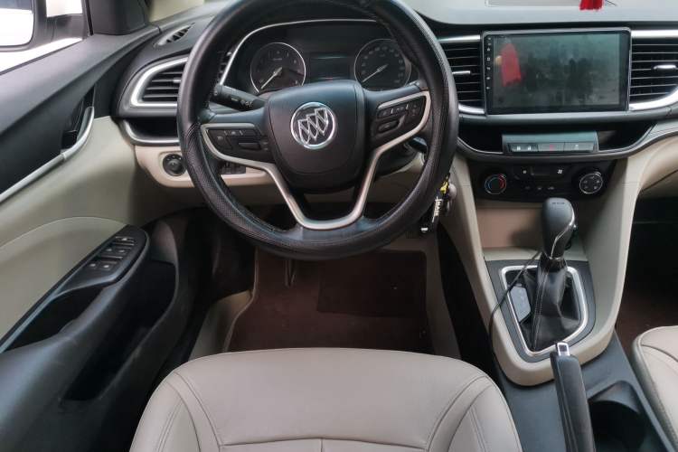 Used Buick GT 2018 15T Dual-Clutch Elite Model China V Standard Steering Wheel