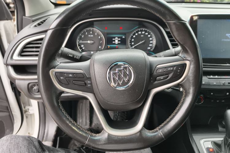 Used Buick GT 2018 15T Dual-Clutch Elite Model China V Standard Steering Wheel