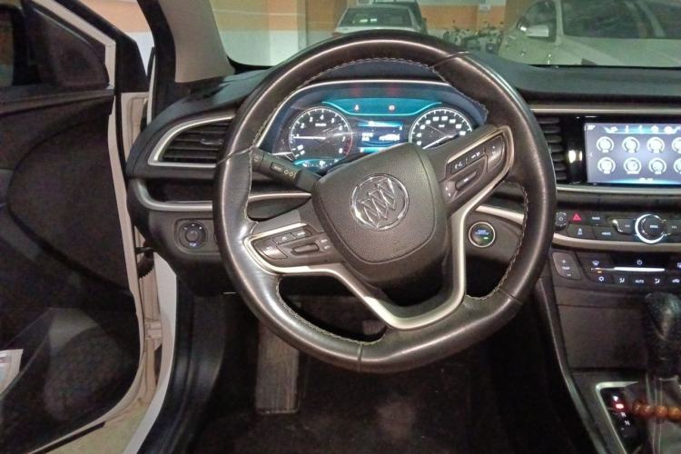 Used Buick GT 2018 18T Automatic Flagship Model Steering Wheel